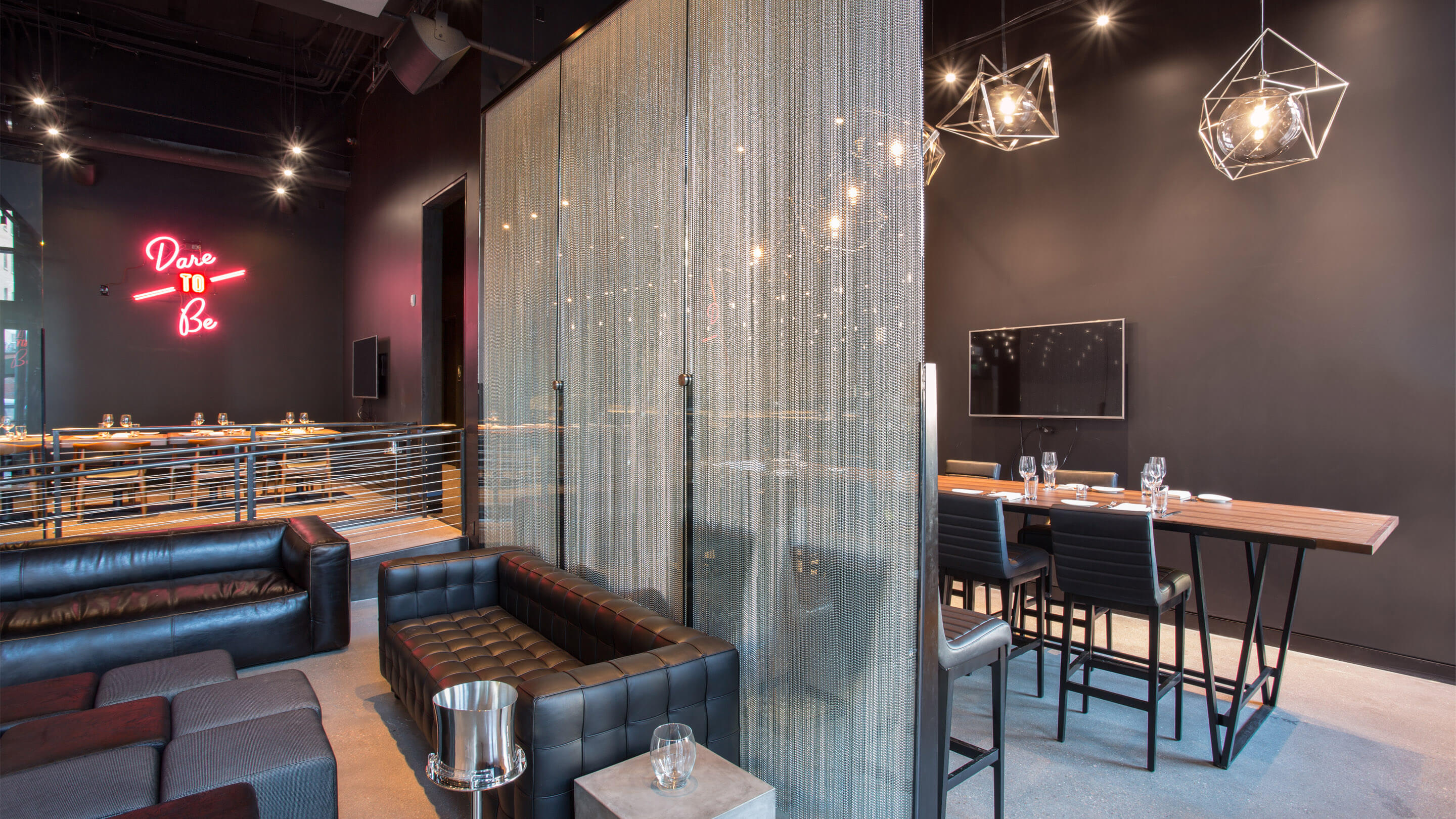 A picture of a commercial building